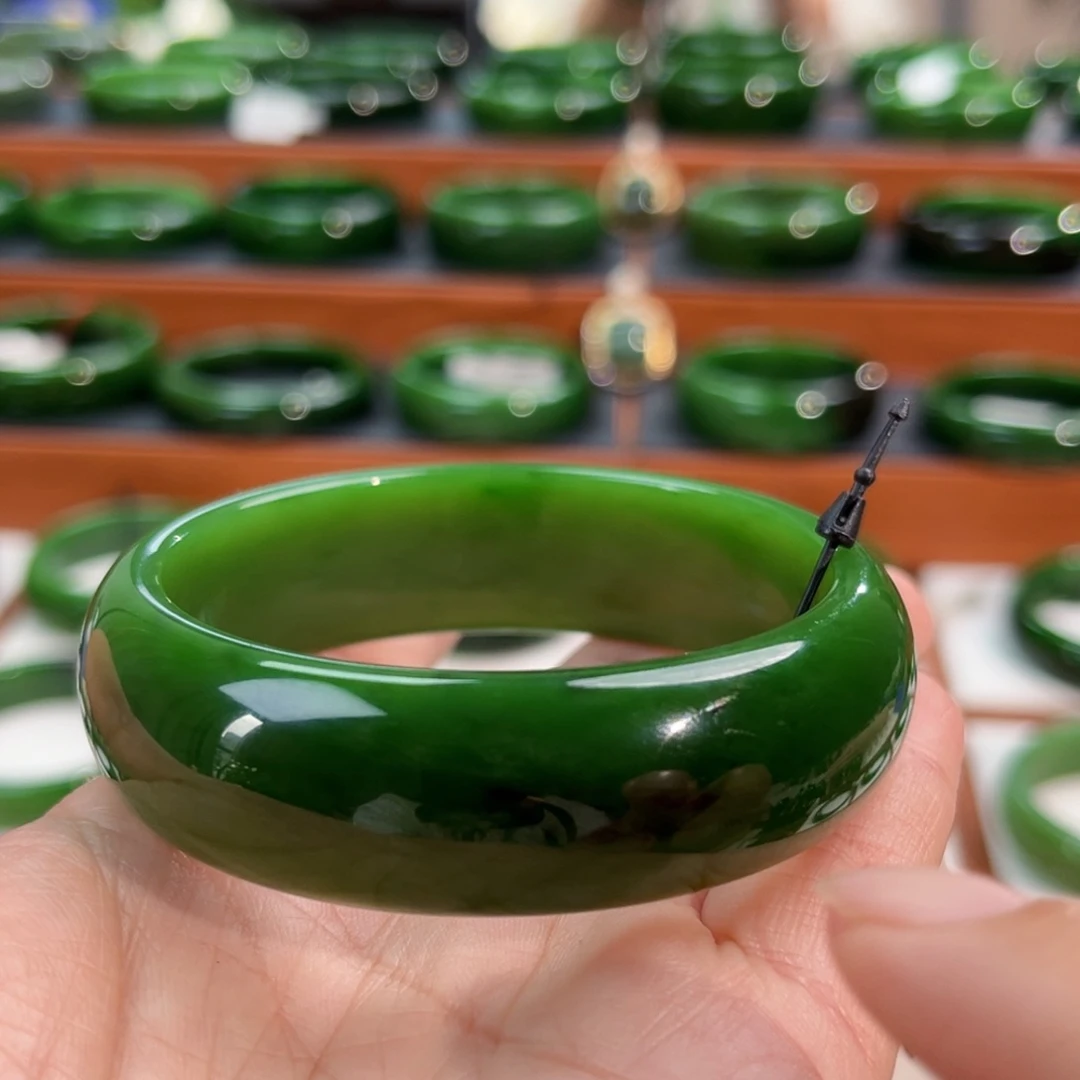 未镶嵌手镯和田玉（碧玉）