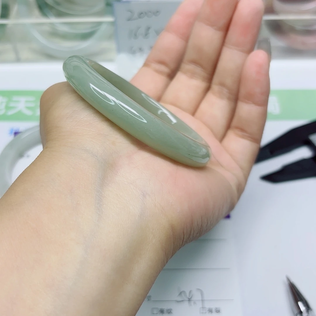 未镶嵌手镯石英质玉128/5455