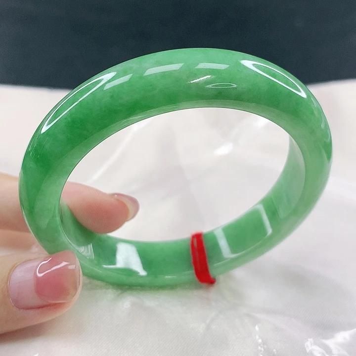 翡翠未镶嵌手镯圈54.7，50124