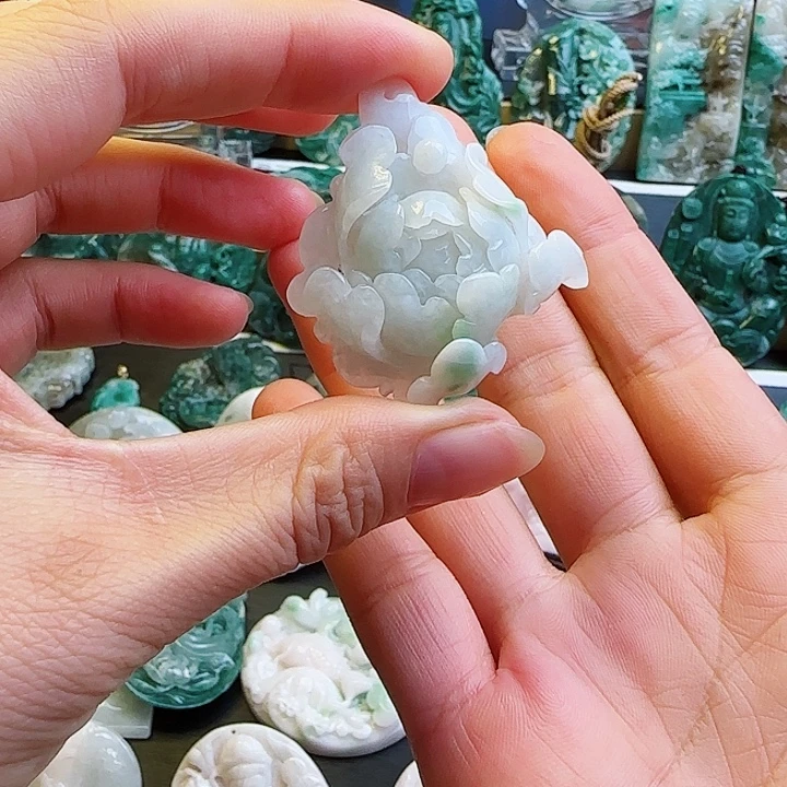 未镶嵌独山玉颈饰