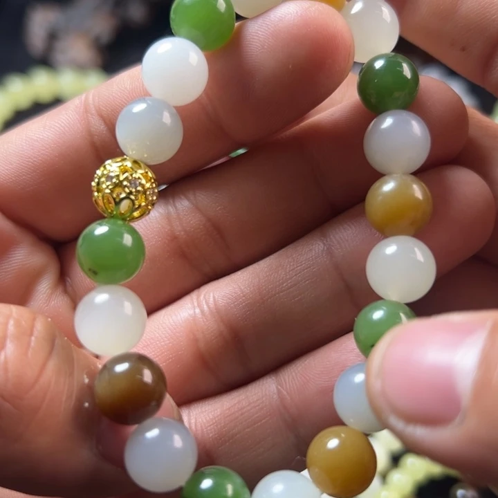 和田玉（糖玉）未镶嵌手链