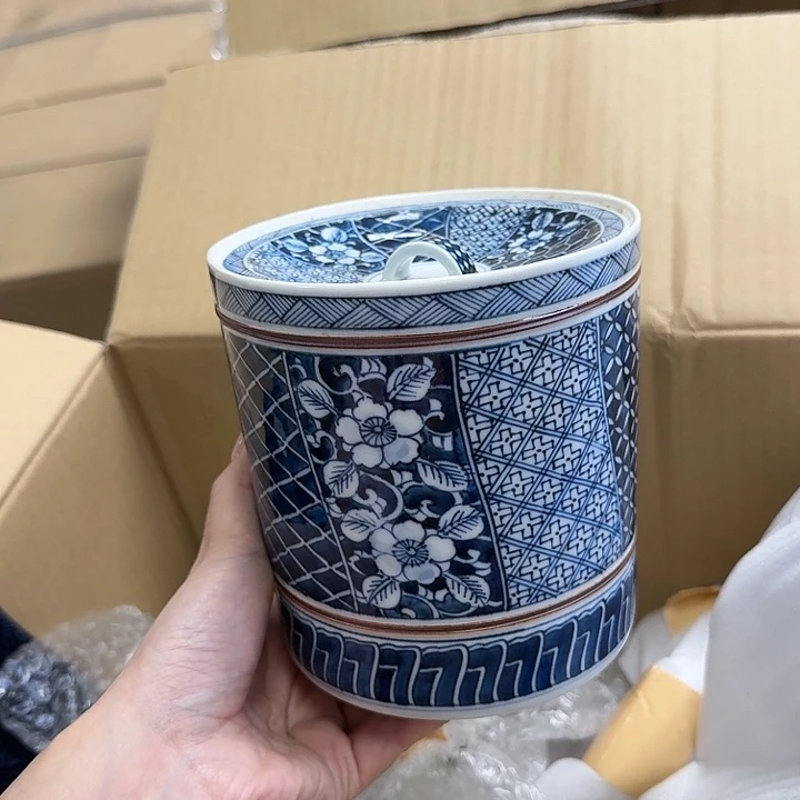 精品瓷器。