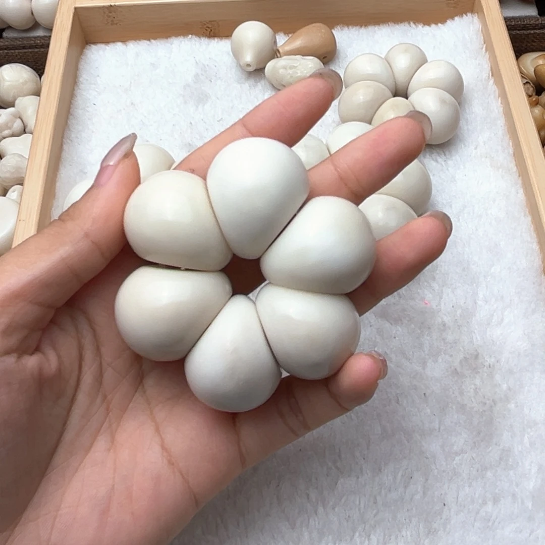 吊坠菩提根/象牙果奥****开