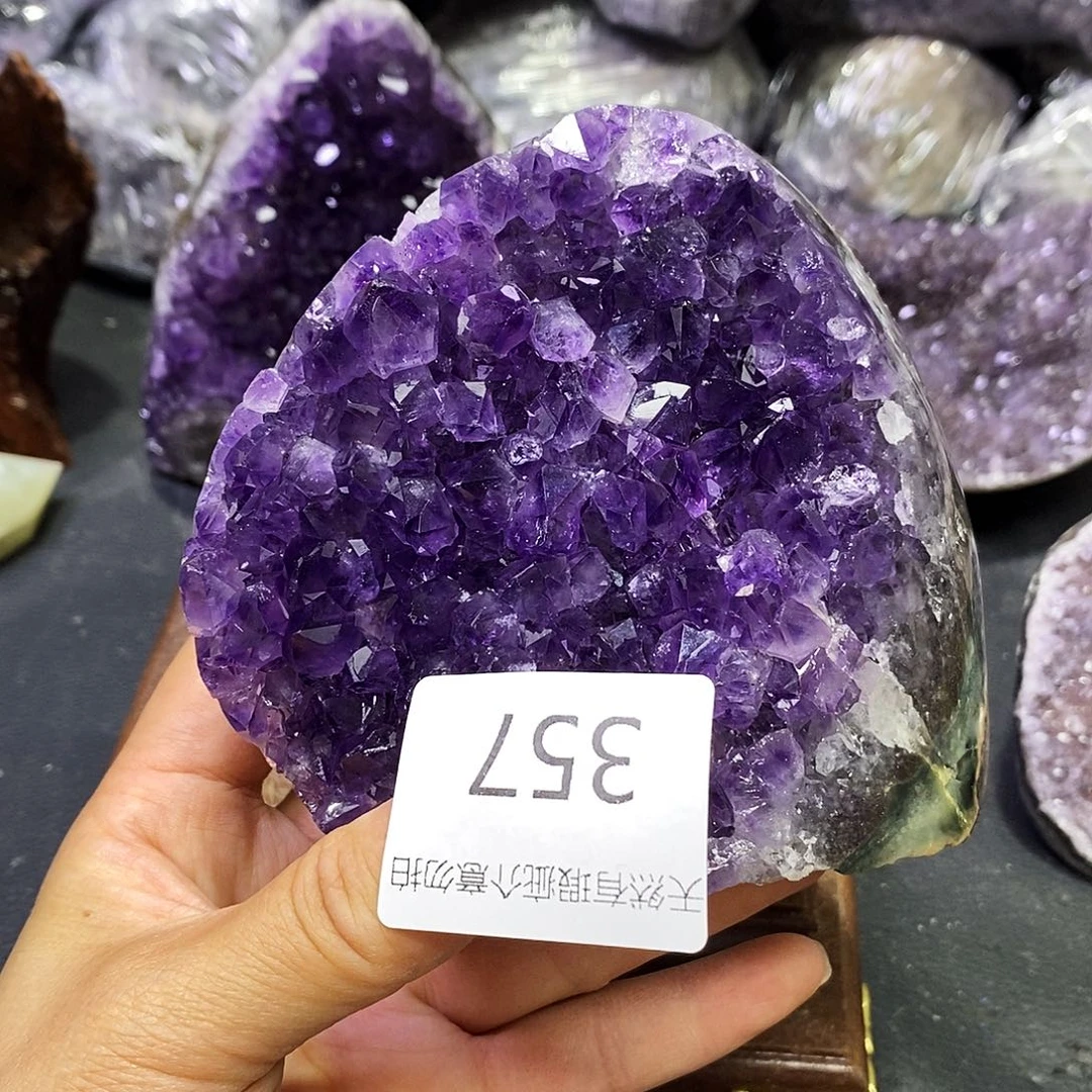 未镶嵌水晶大型摆件（非配饰）