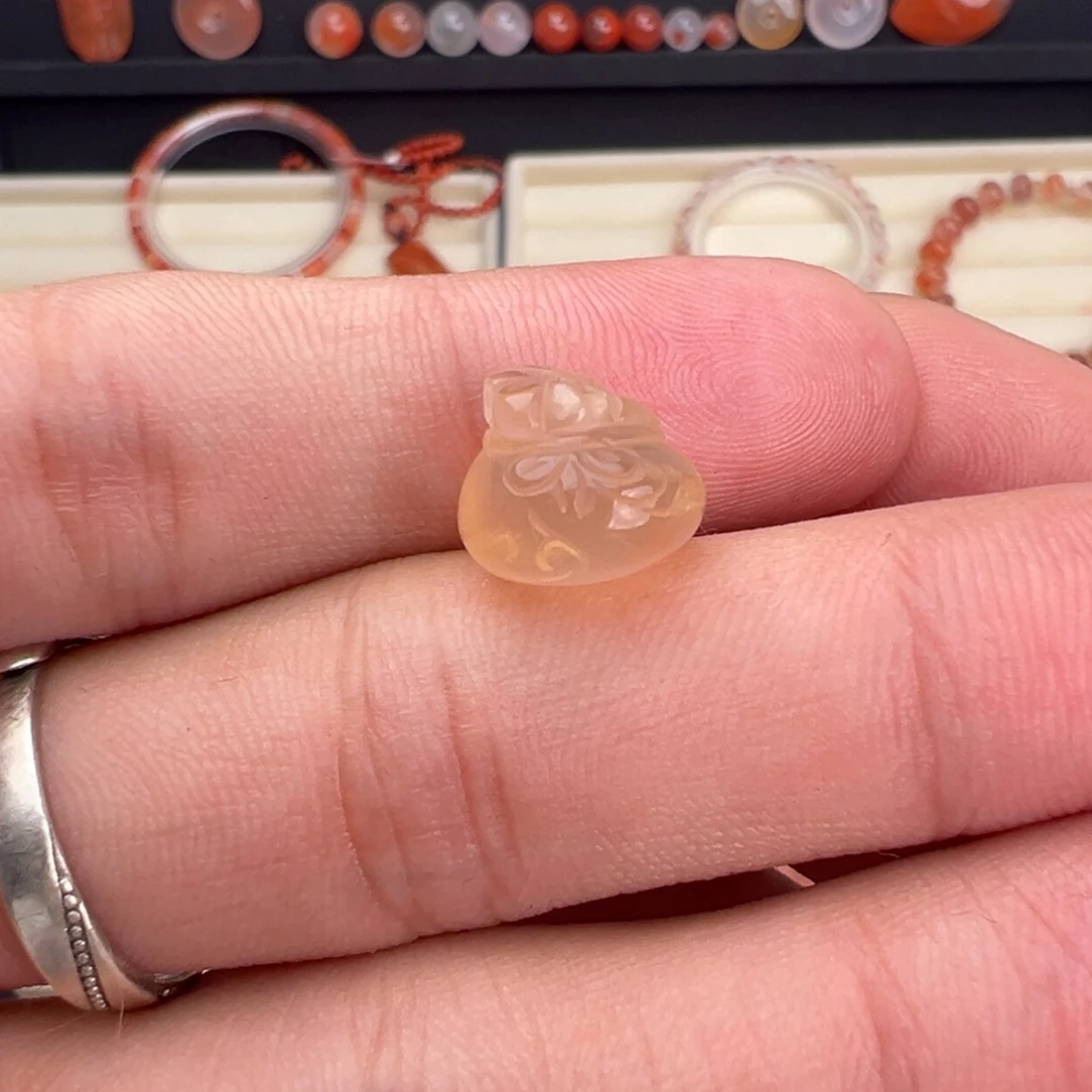 南红玛瑙未镶嵌川料福袋