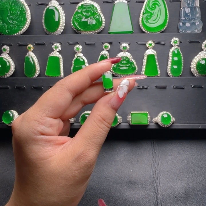 翡翠戒指未镶嵌翡翠戒指