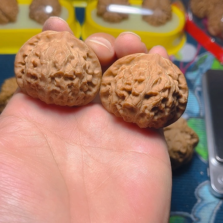 文玩核桃吊坠宫灯