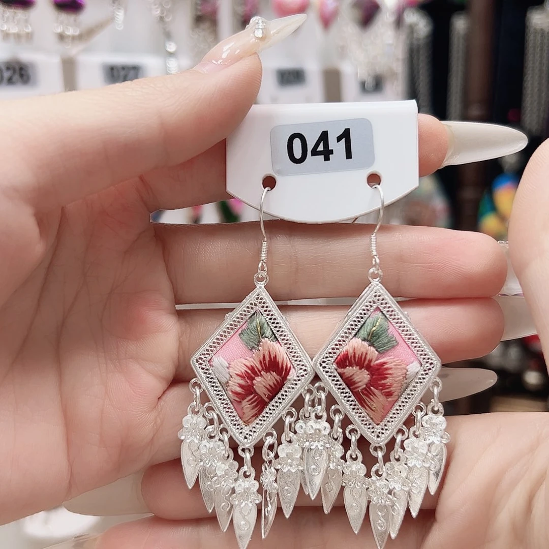 手串/手链核桃刺绣耳环