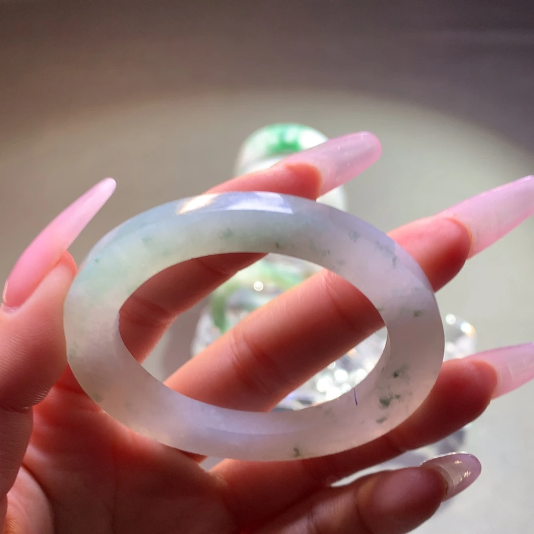 定制翡翠未镶嵌手镯