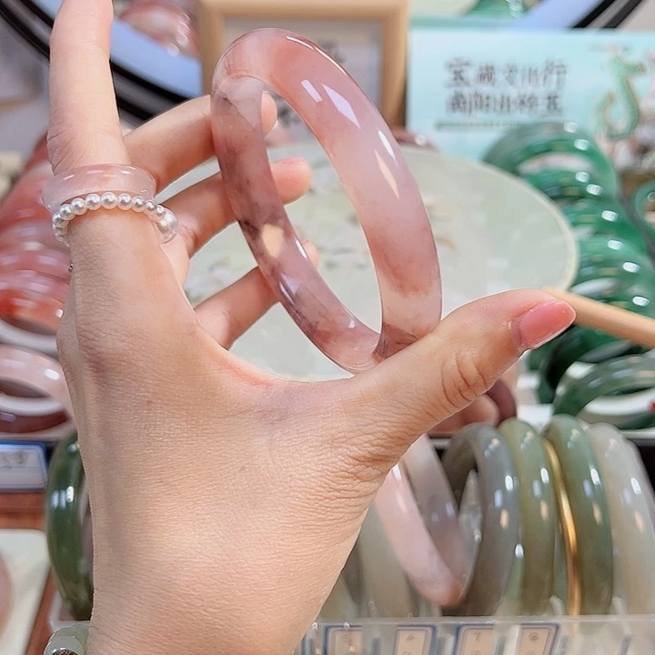 石英质玉手镯未镶嵌用****销