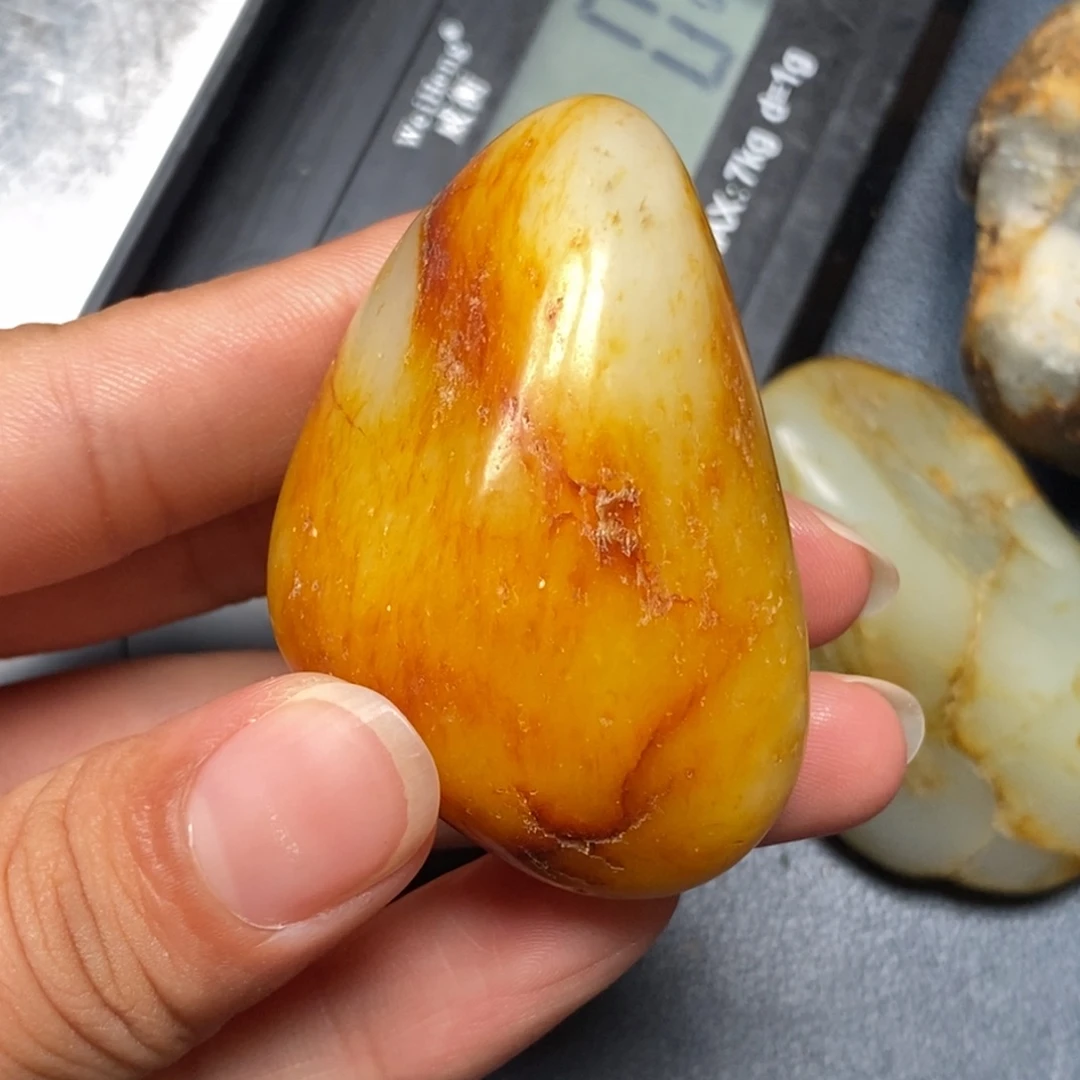和田玉（糖玉）未镶嵌挂件