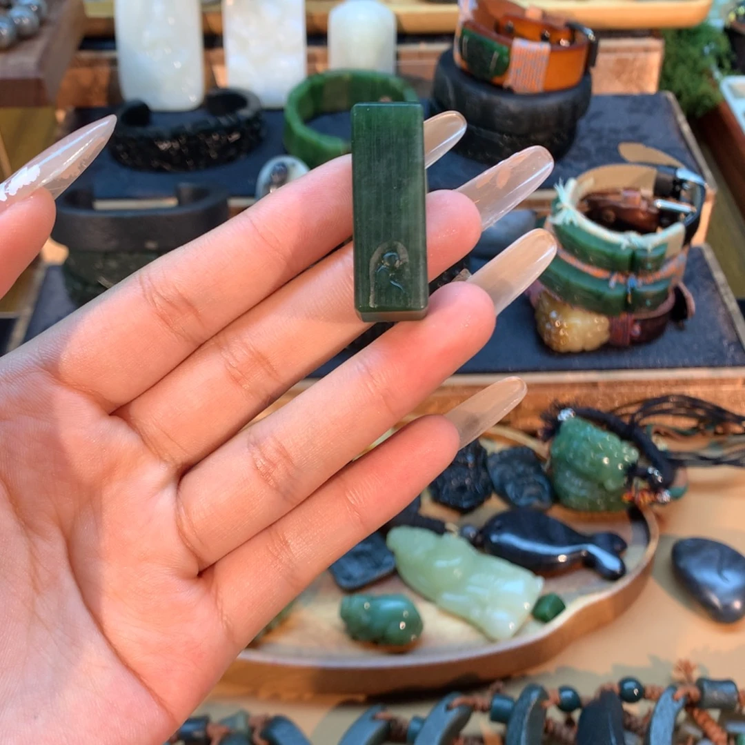 和田玉（糖玉）未镶嵌挂件