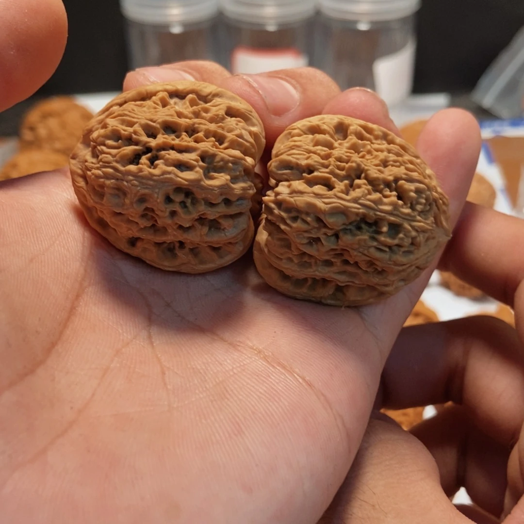 文玩核桃吊坠35全品三角疆。67