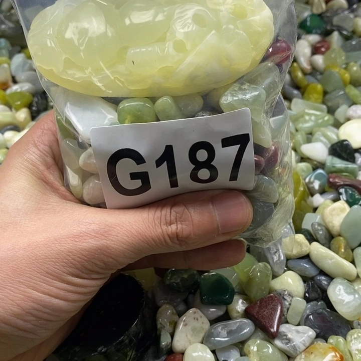 蛇纹石玉鱼缸石未镶嵌