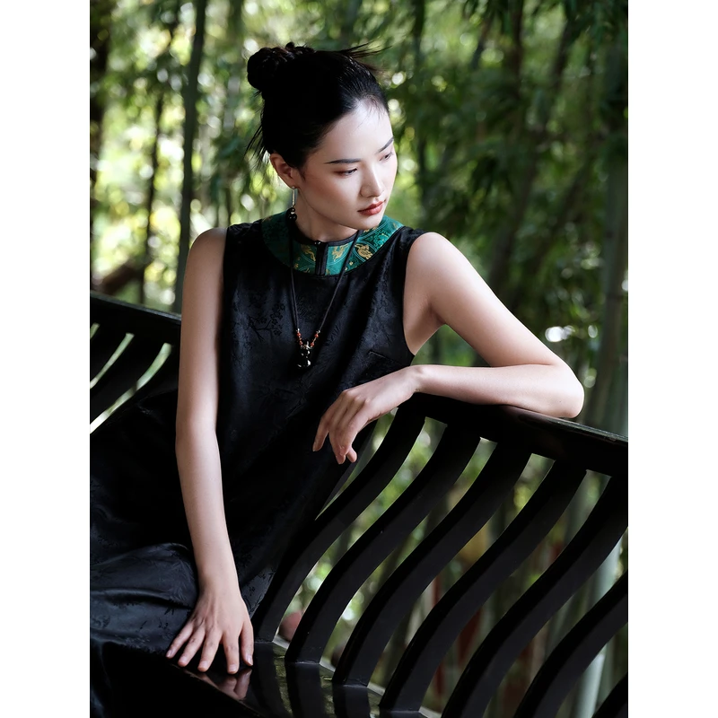 盛唐牡丹梅兰竹菊带圈香云纱配宋锦女裙
