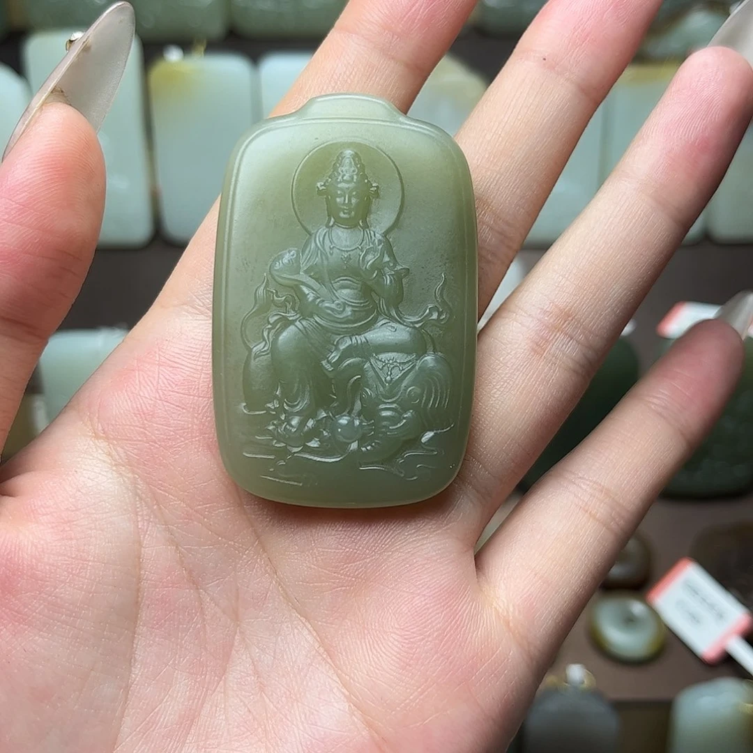 和田玉颈饰未镶嵌正****！