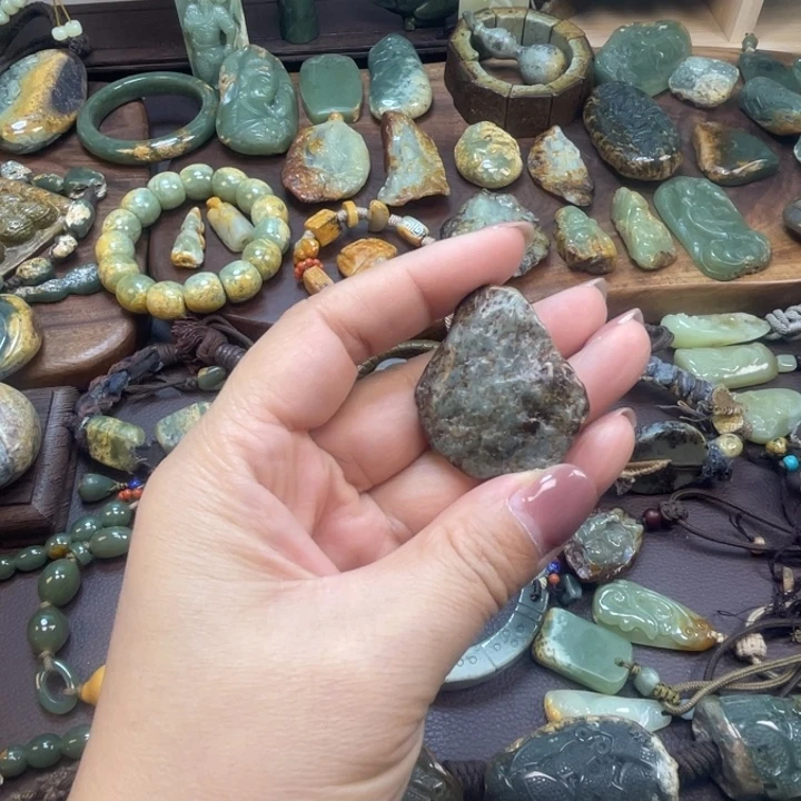 岫岩河磨玉（透闪石质玉）未镶嵌珠宝半成品