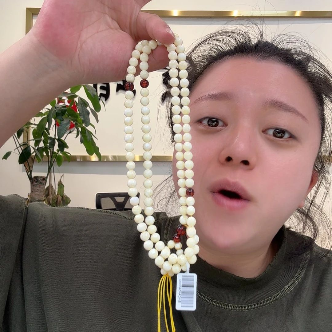 琥珀未镶嵌珠宝奇石88