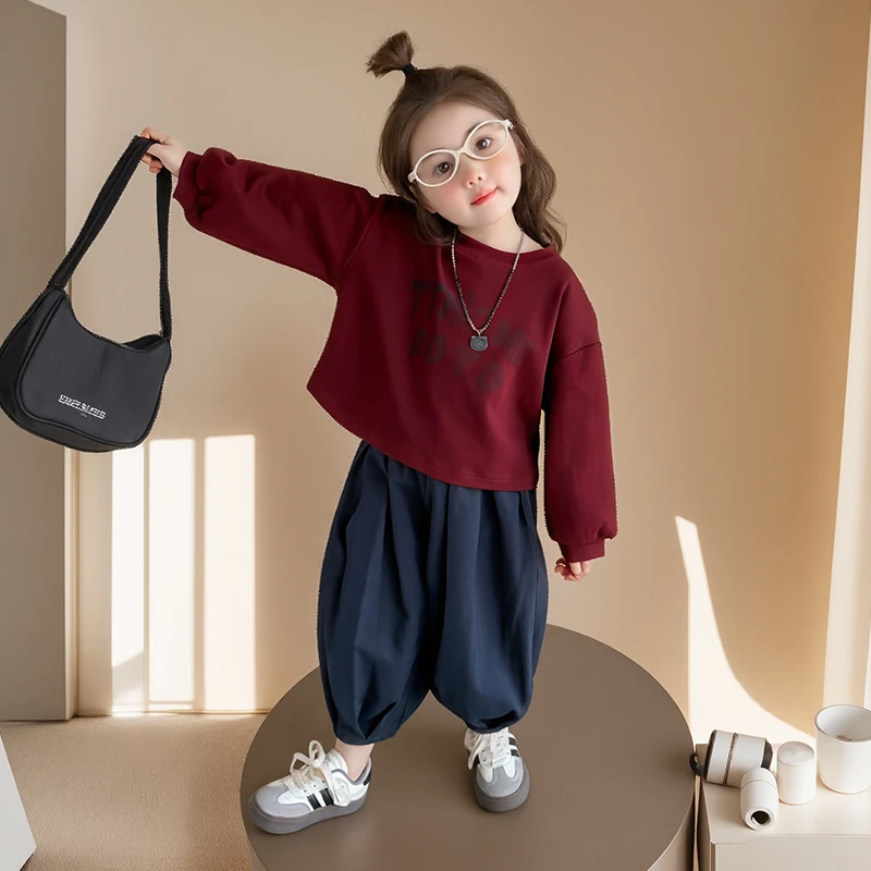2025新款女童复古秋季超萌可爱洋气儿童森系宽松儿童女秋装套装