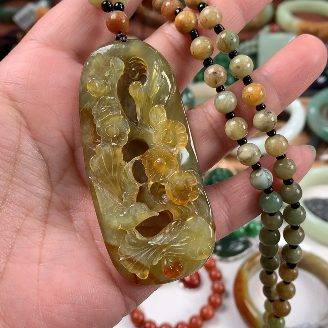 岫玉颈饰未镶嵌吊坠