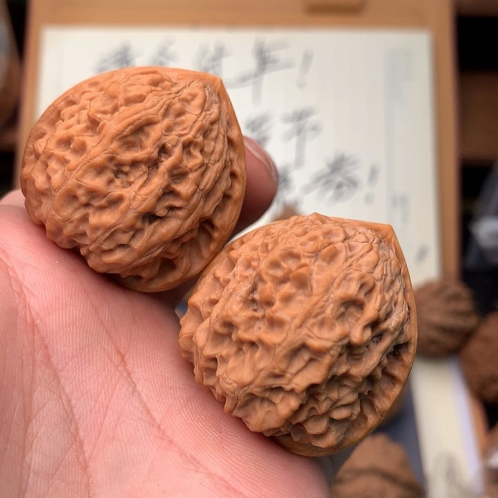 桃核把件文玩核桃37+金牛