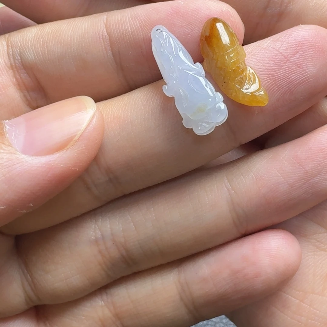 @***好颈饰未镶嵌翡翠小鱼白菜