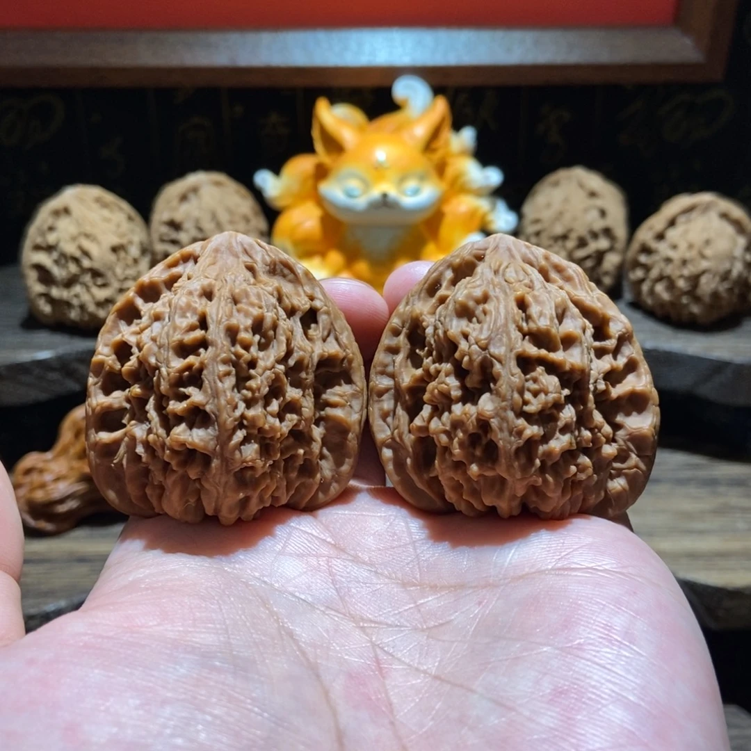 M***V文玩核桃把件涿鹿南将石