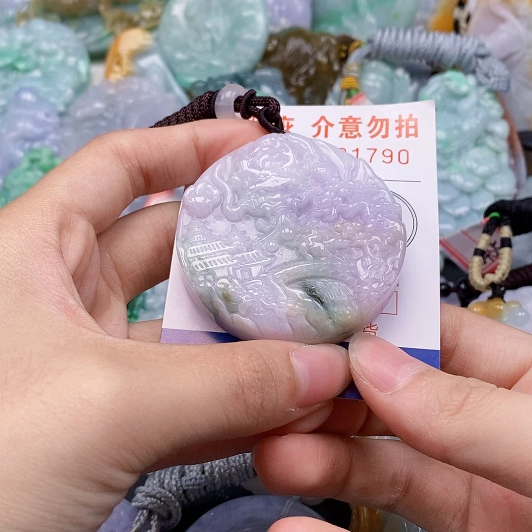 吊坠(不含链)未镶嵌翡翠