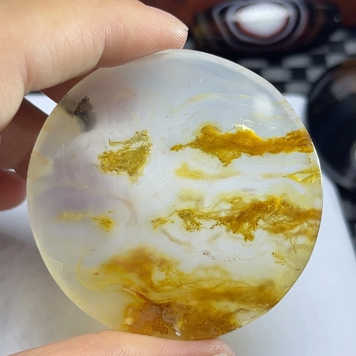 诚***…玛瑙/玉髓颈饰未镶嵌