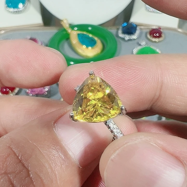 戒指/指环未镶嵌钻石