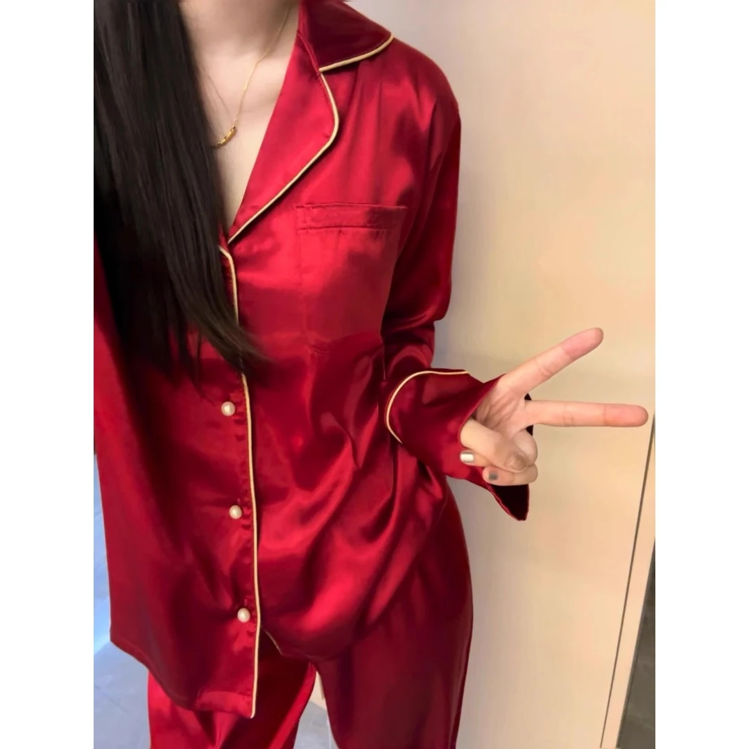 高级感简约长袖缎面冰丝睡衣女春秋新款长裤家居服大码套装可外穿