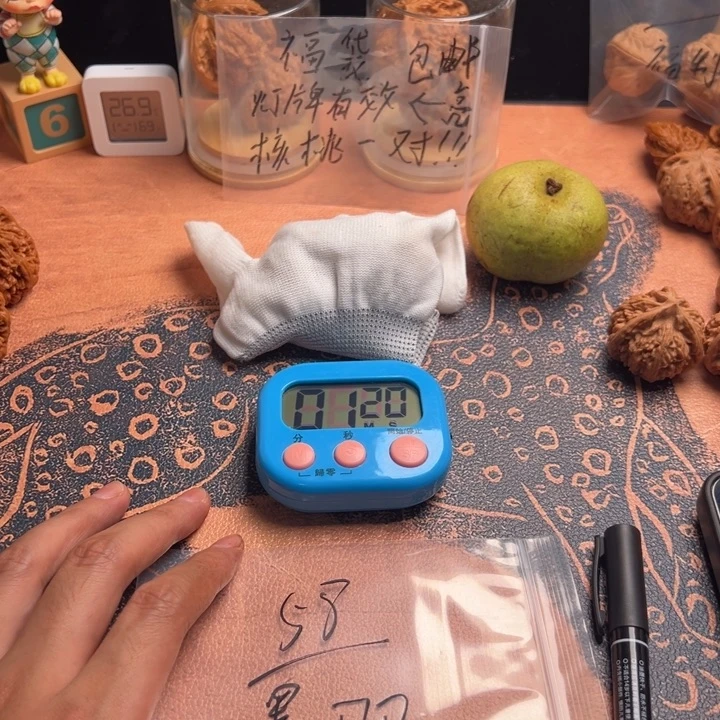 ****员吊坠文玩核桃随机文玩核桃