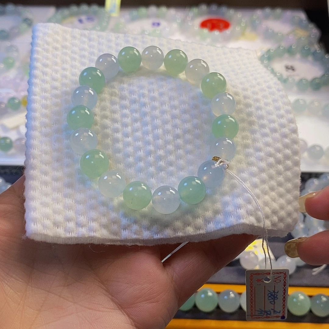 定制翡翠未镶嵌翡翠.