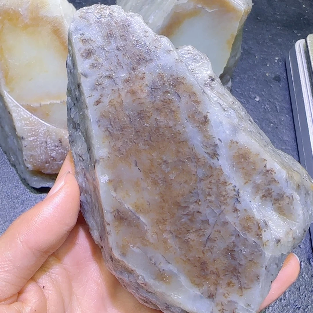 和田玉未镶嵌珠宝半成品