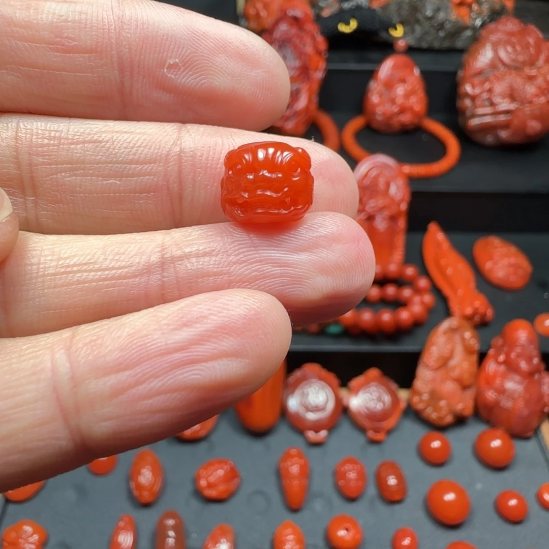 南红玛瑙挂件未镶嵌