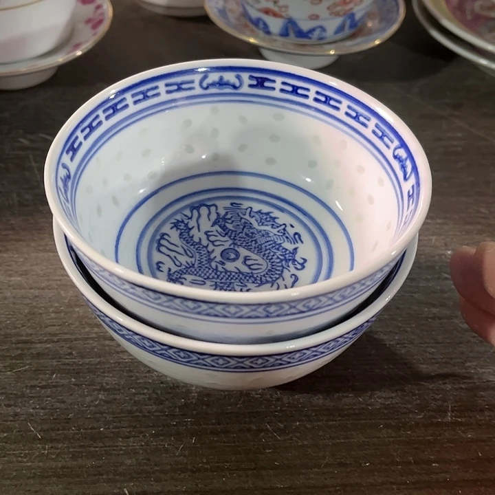 瓷片//////直径11厘米。2个。