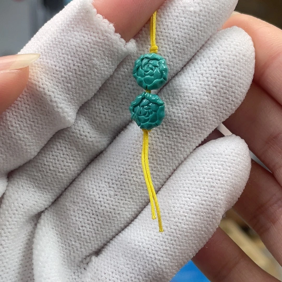 绿松石未镶嵌挂件