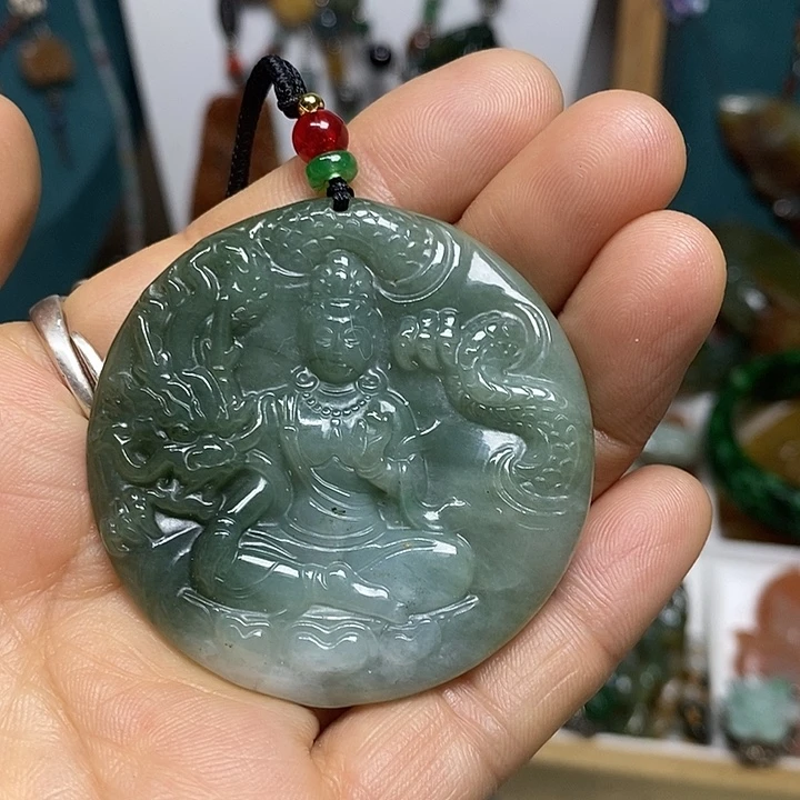 翡翠未镶嵌吊坠(赠链)