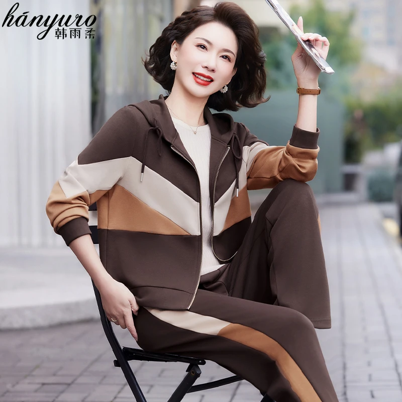 妈妈春装运动套装洋气2025新款中老年女装春秋外套休闲上衣两件套