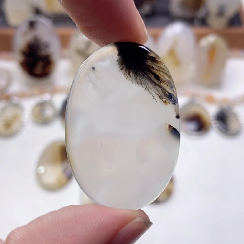 【闪购商品】玛瑙/玉髓颈饰未镶嵌