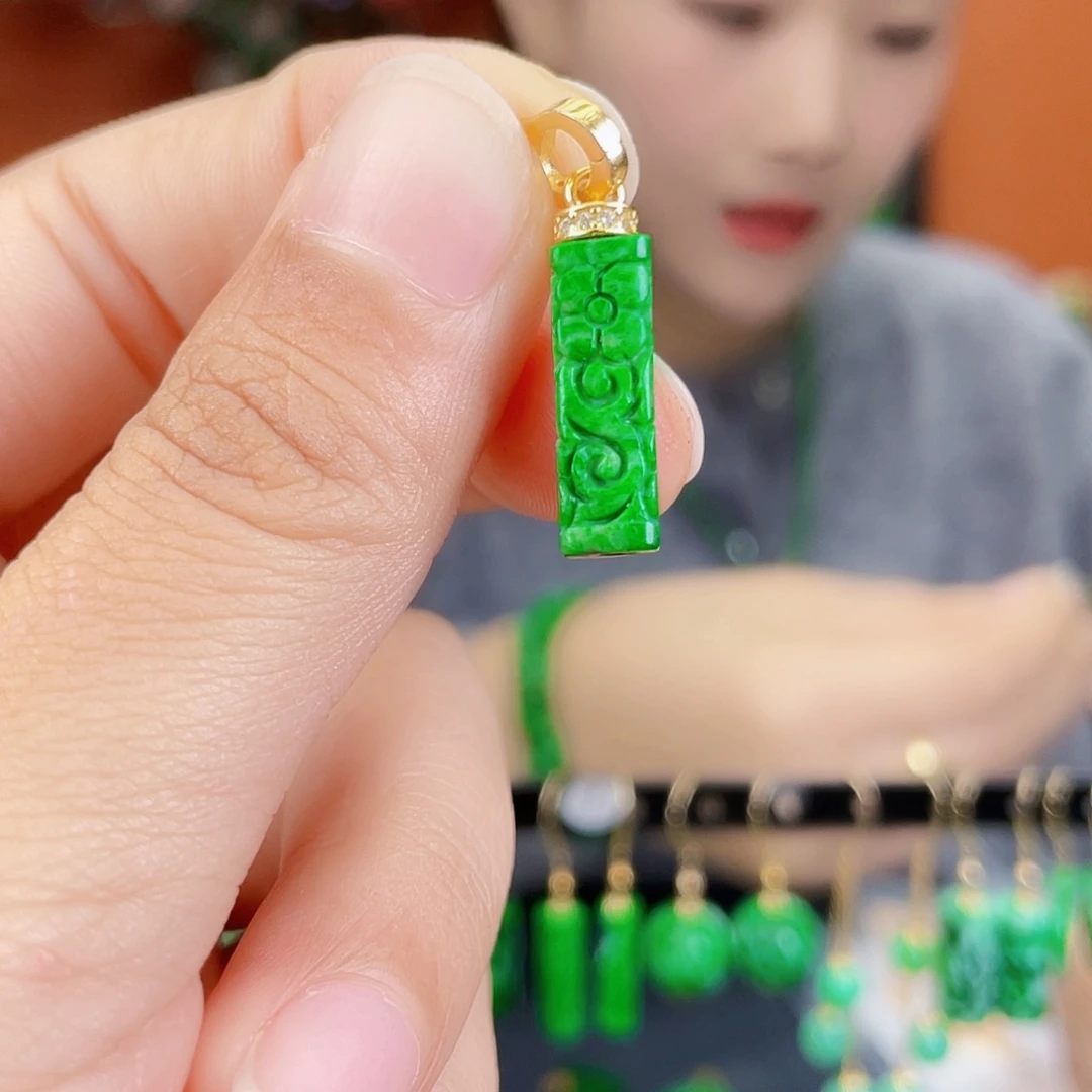 翡翠未镶嵌耳饰饰品