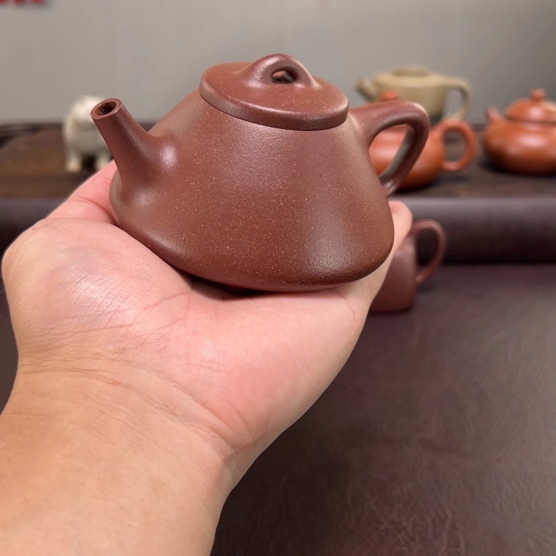 摆***鱼茶壶紫砂宜兴紫砂壶的制作