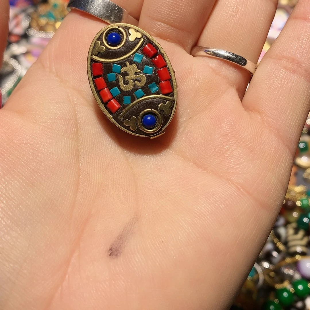 【闪购商品】风车木（黑檀木）萌***F