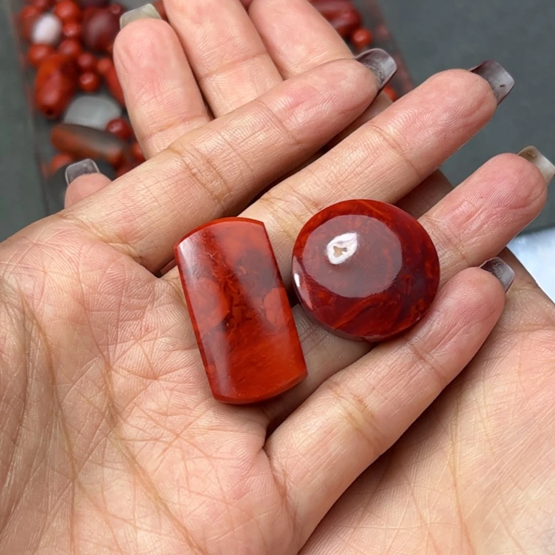 南红玛瑙吊坠未镶嵌大*悠