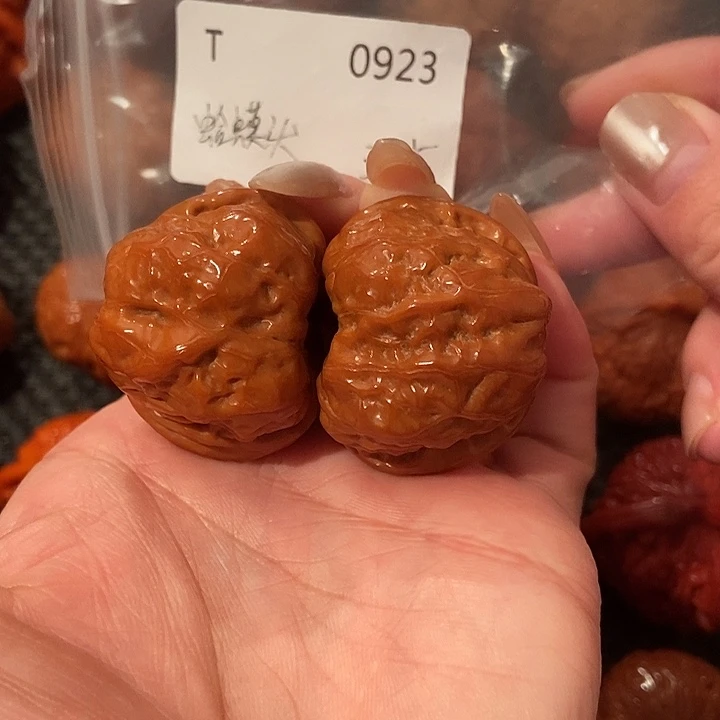 文玩核桃吊坠蛤蟆头38