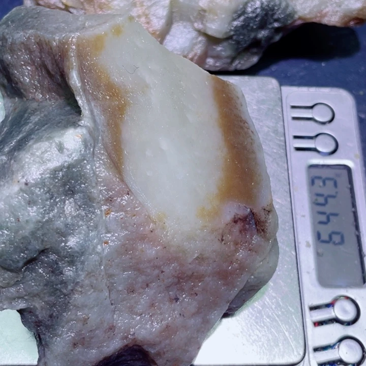 和田玉（糖玉）未镶嵌珠宝半成品