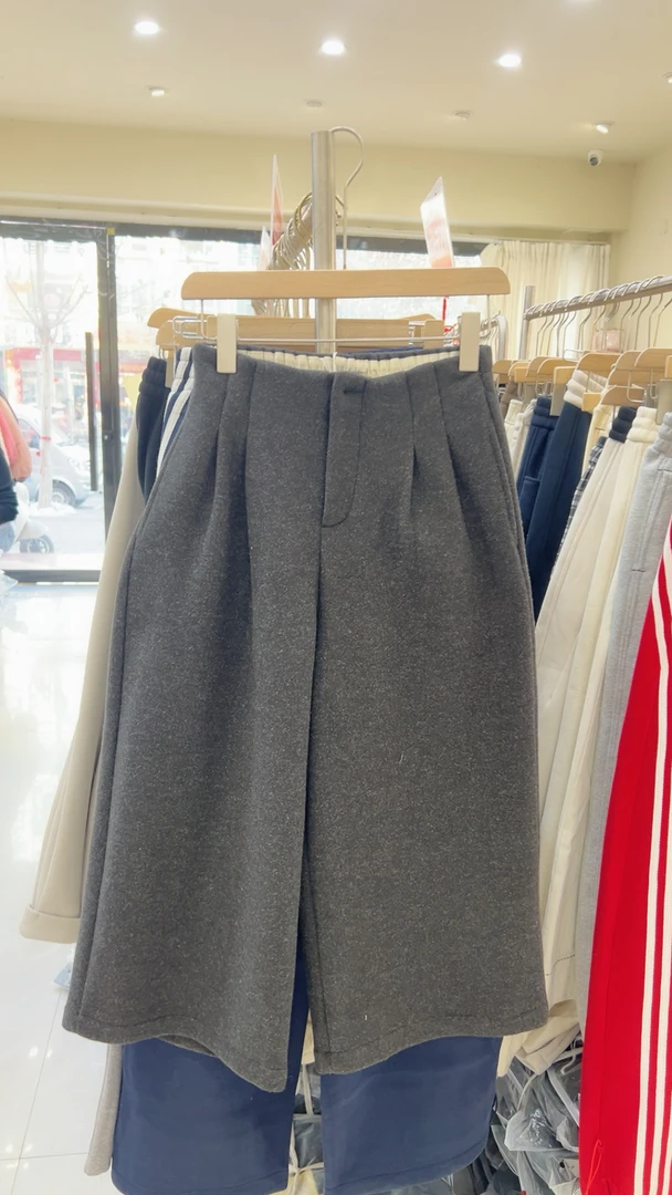 新款休闲显瘦裤子（备注编码）