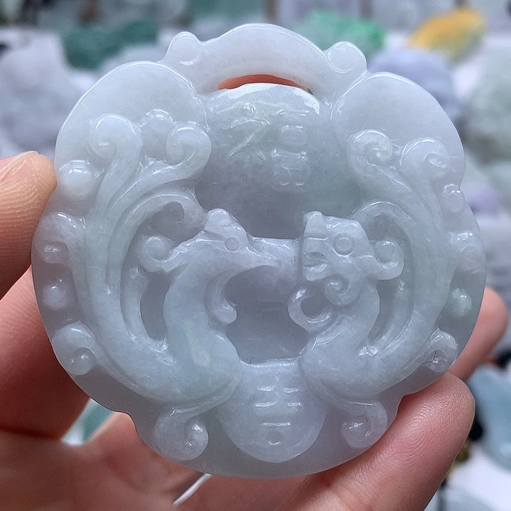 翡翠未镶嵌颈饰龙凤呈祥两面工艺福利