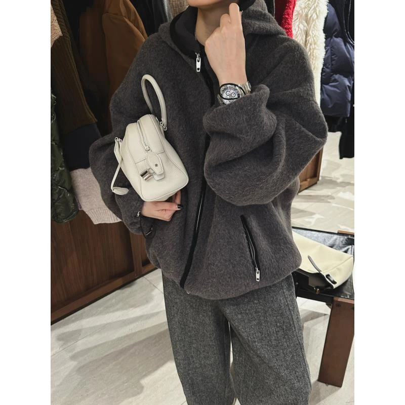 羊驼混纺连帽拉链拼色羊绒外套  J25WT923-1