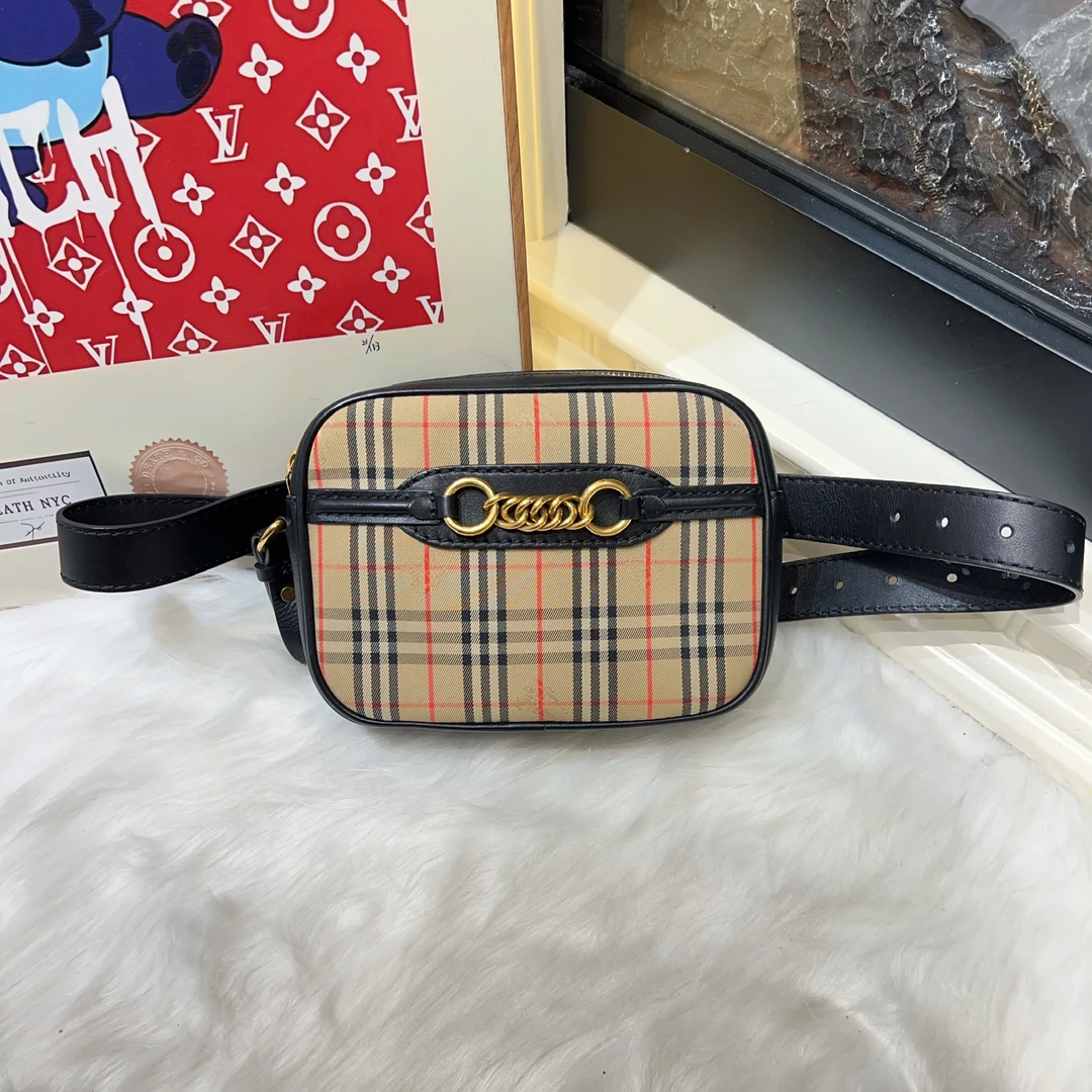 95新 BURBERRY/博柏利 巴宝莉现代款相机包腰包a6690